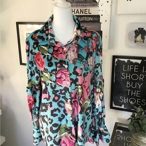 Floral & Leopard Print Button-Front Women’s Top - Blue/Pink